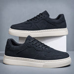 Men's casual sneakers with breathable mesh lining